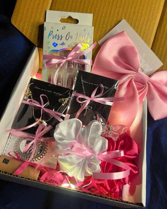 Kitz Pinteresty Bow Hamper